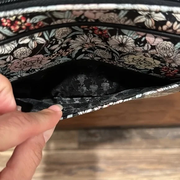 Karl Lagerfeld floral bow crossbody bag purse - Picture 5 of 8